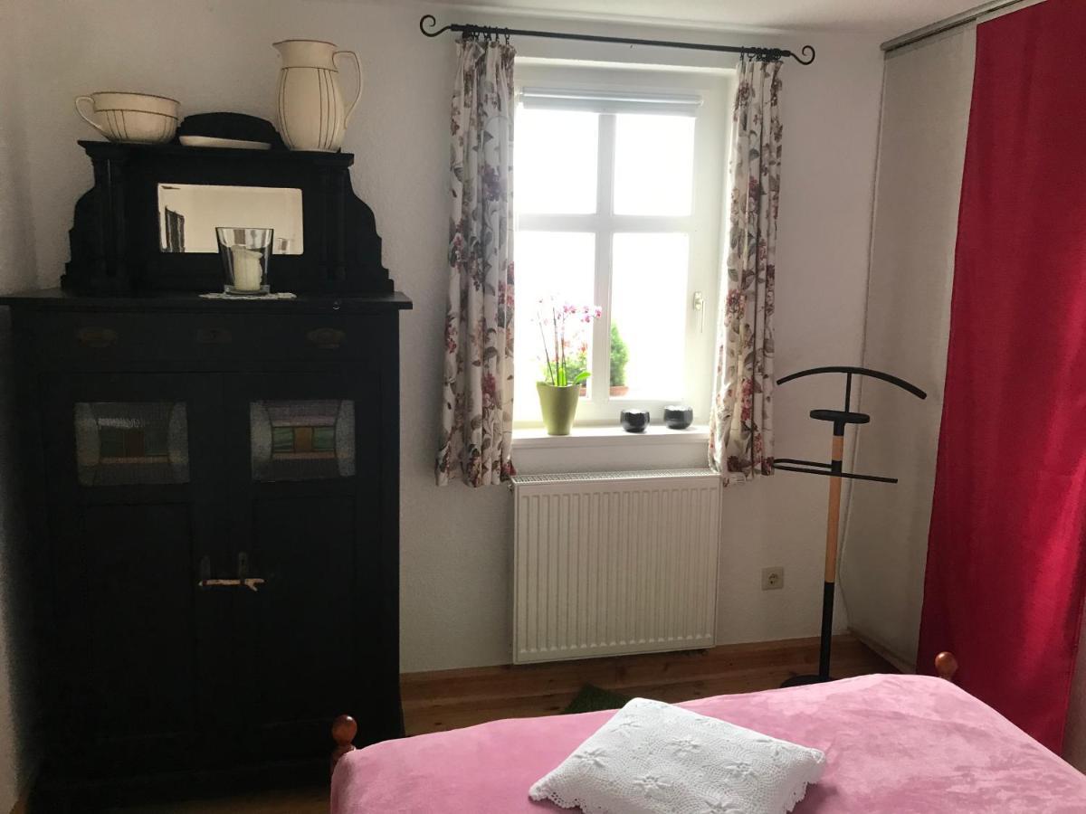 Turmstueble Im Torhaus Von 1545 Apartment Burgbernheim Bagian luar foto