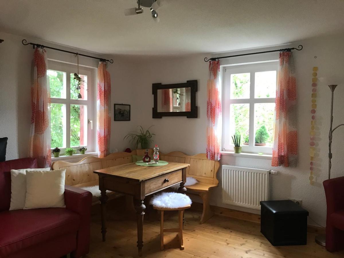 Turmstueble Im Torhaus Von 1545 Apartment Burgbernheim Bagian luar foto